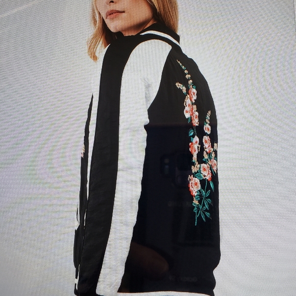 (SOLD) Embroidered Bomber Jacket (last one) - Picture 2 of 4